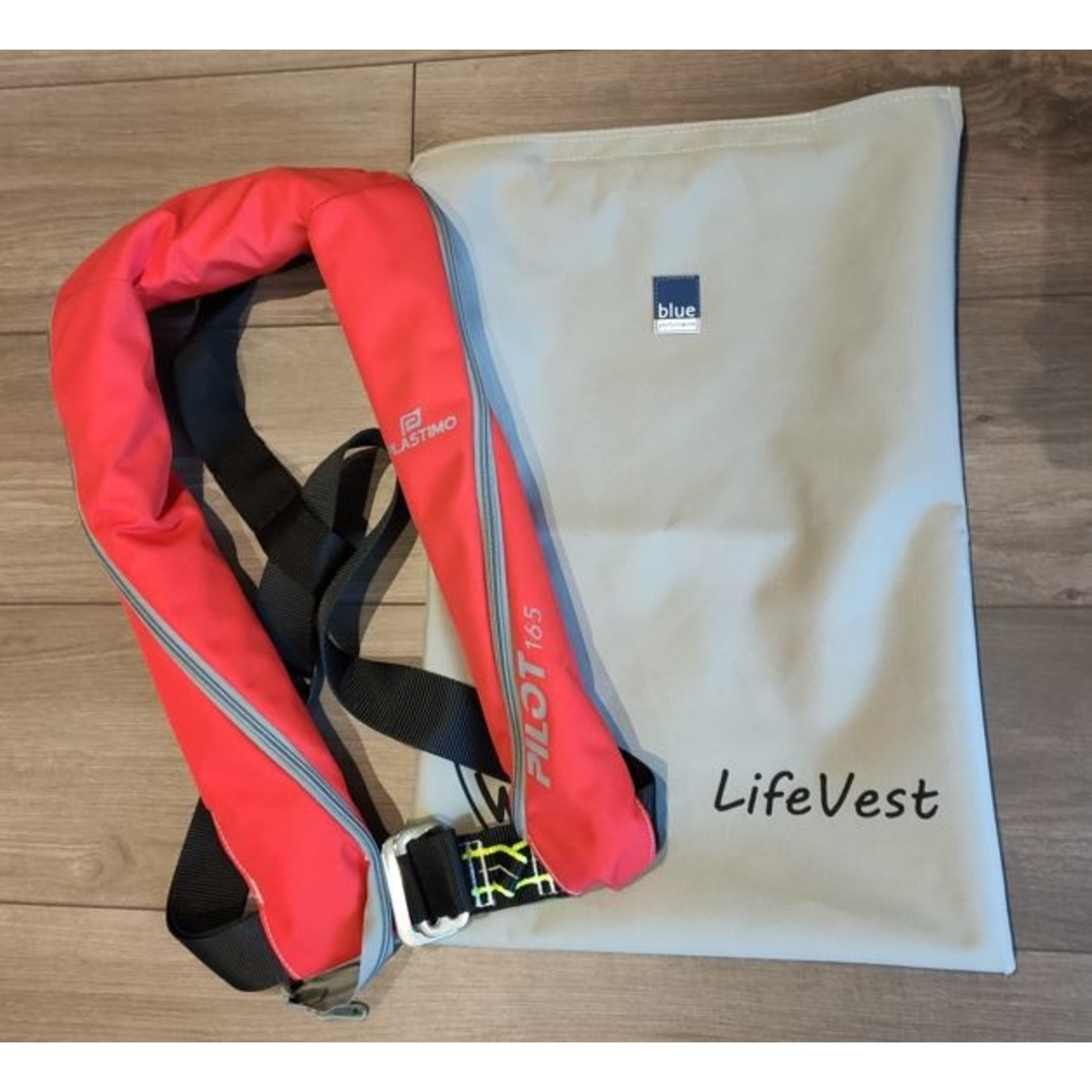 Blue Performance Lifevest Bag 35 x 50 cm