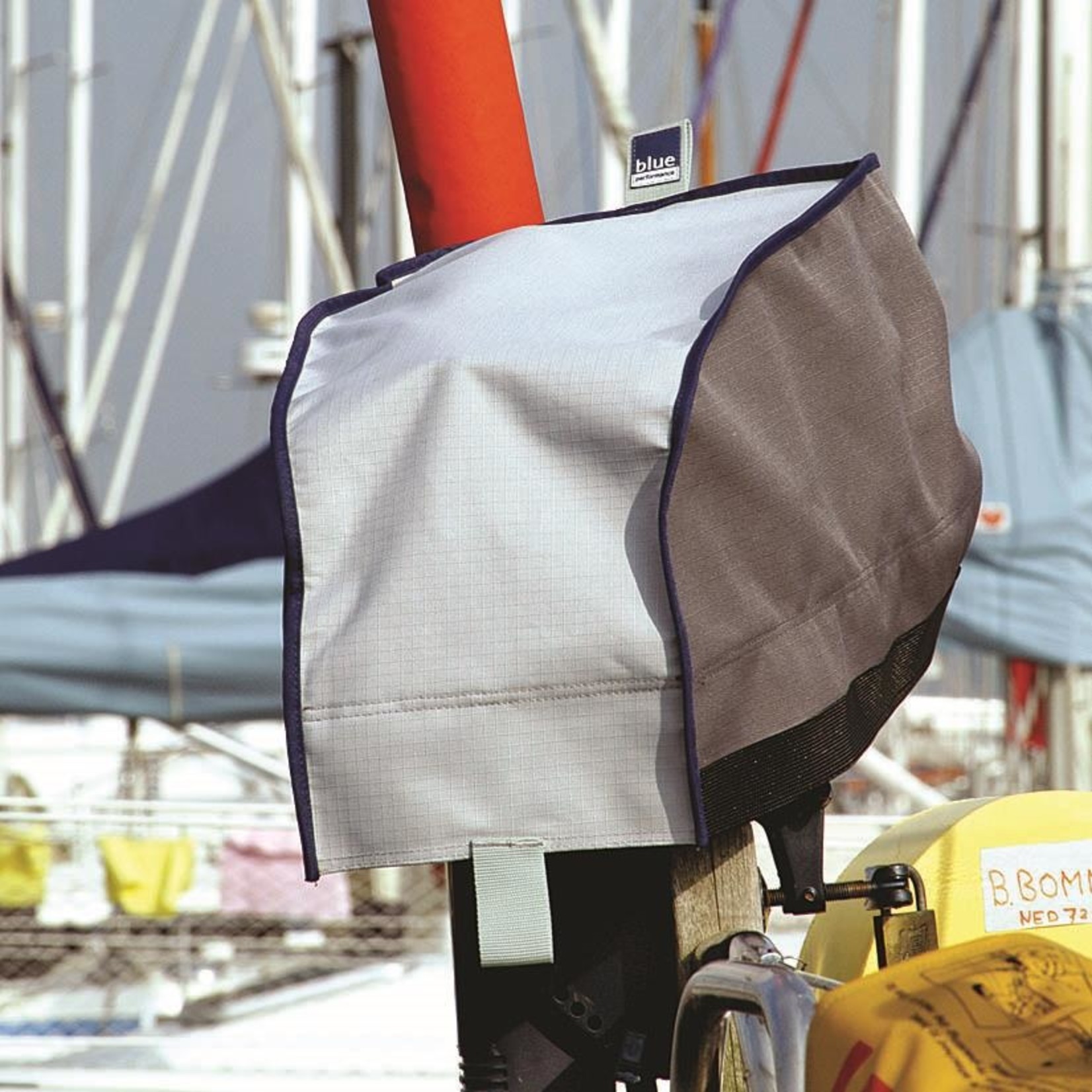 Blue Performance Outboard tÃ¤cka tre 54 x 32 x 34 cm