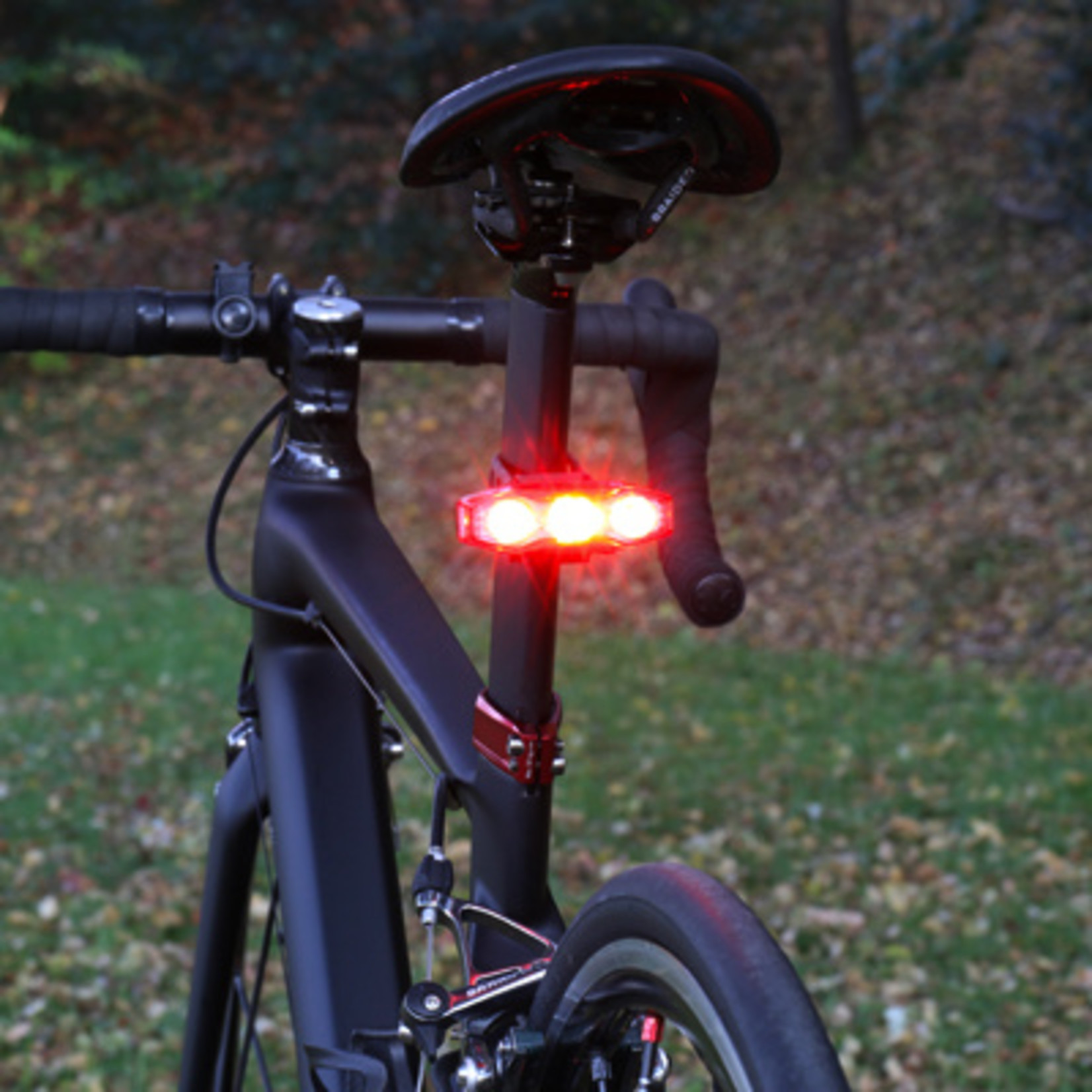 CATEYE VIZ 450 REAR LIGHT