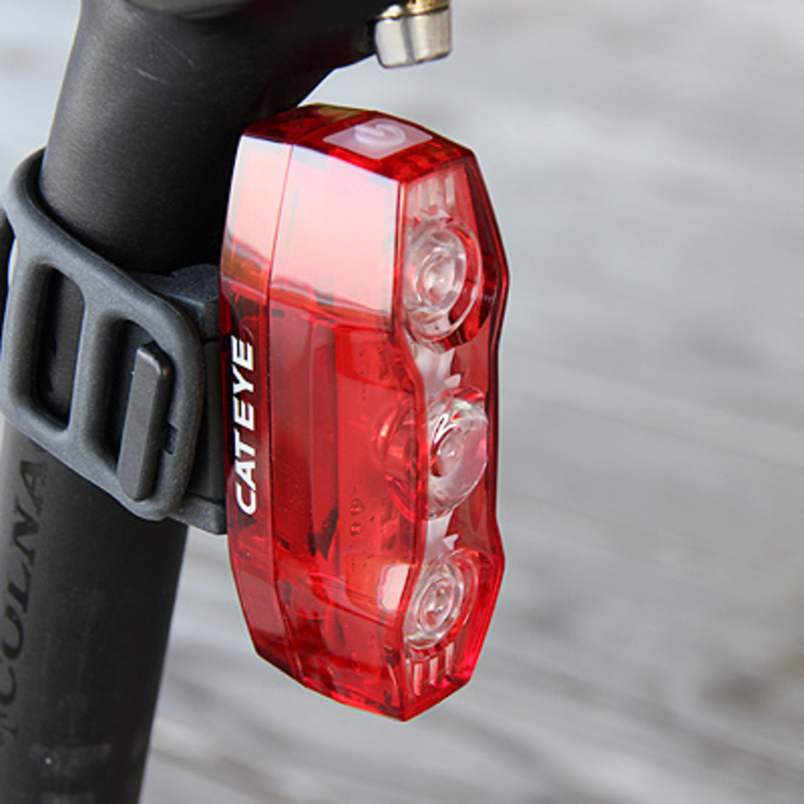 CATEYE VIZ 300 REAR LIGHT