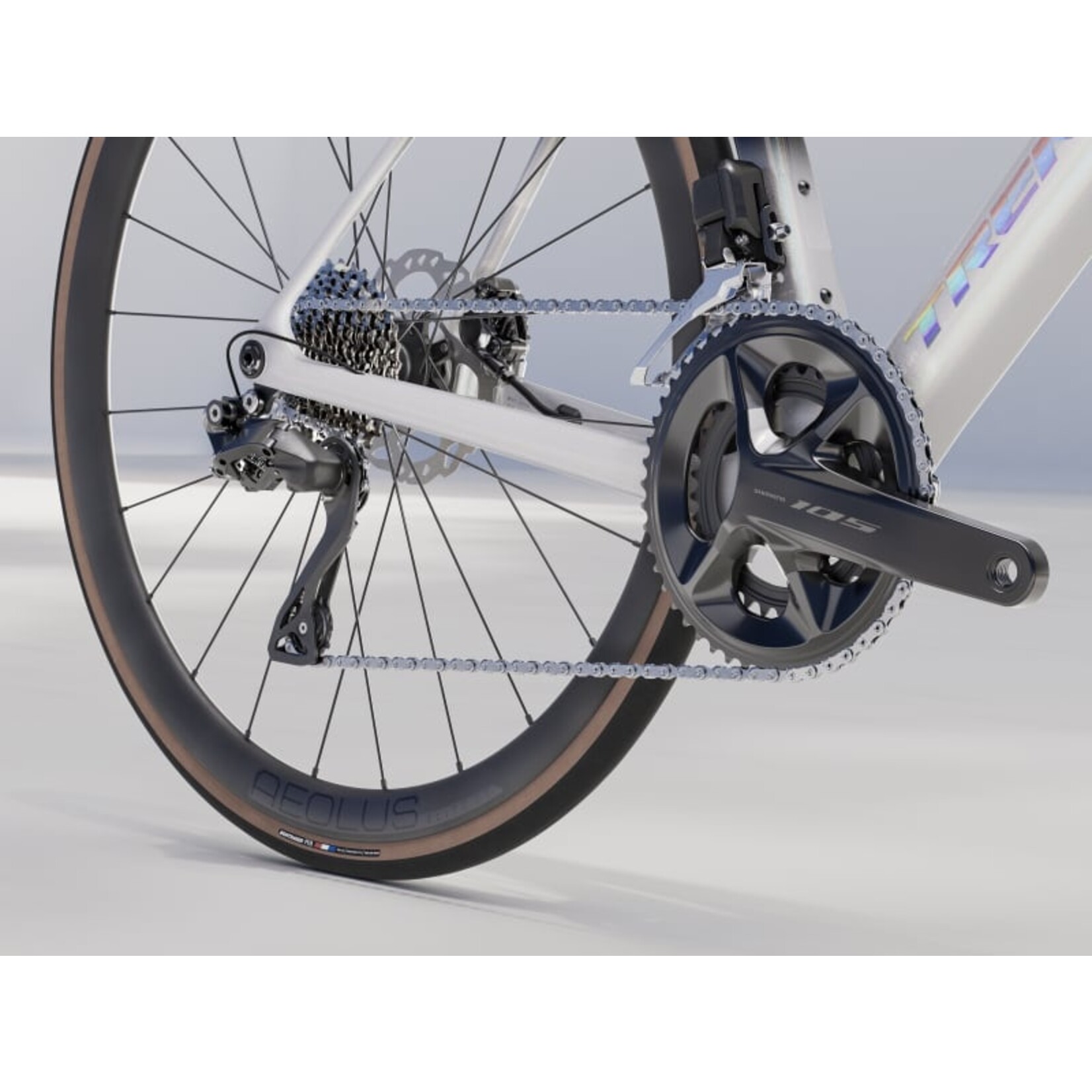 Trek TREK MADONE SL 6 GEN 8 WHITE PRISMATIC