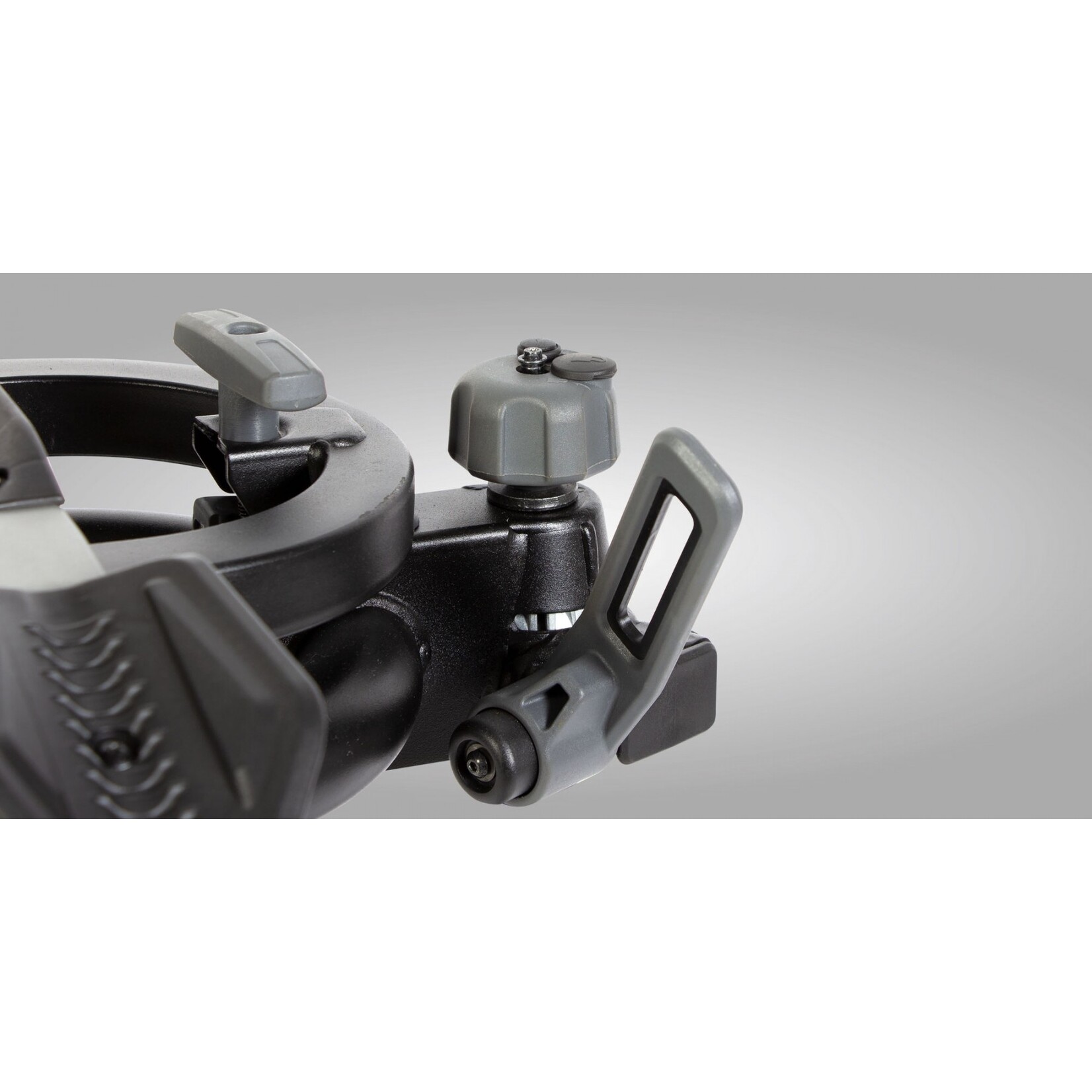 BUZZ RACK BUZZRACK HORNET 3 BIKE TOW BAR BIKE RACK