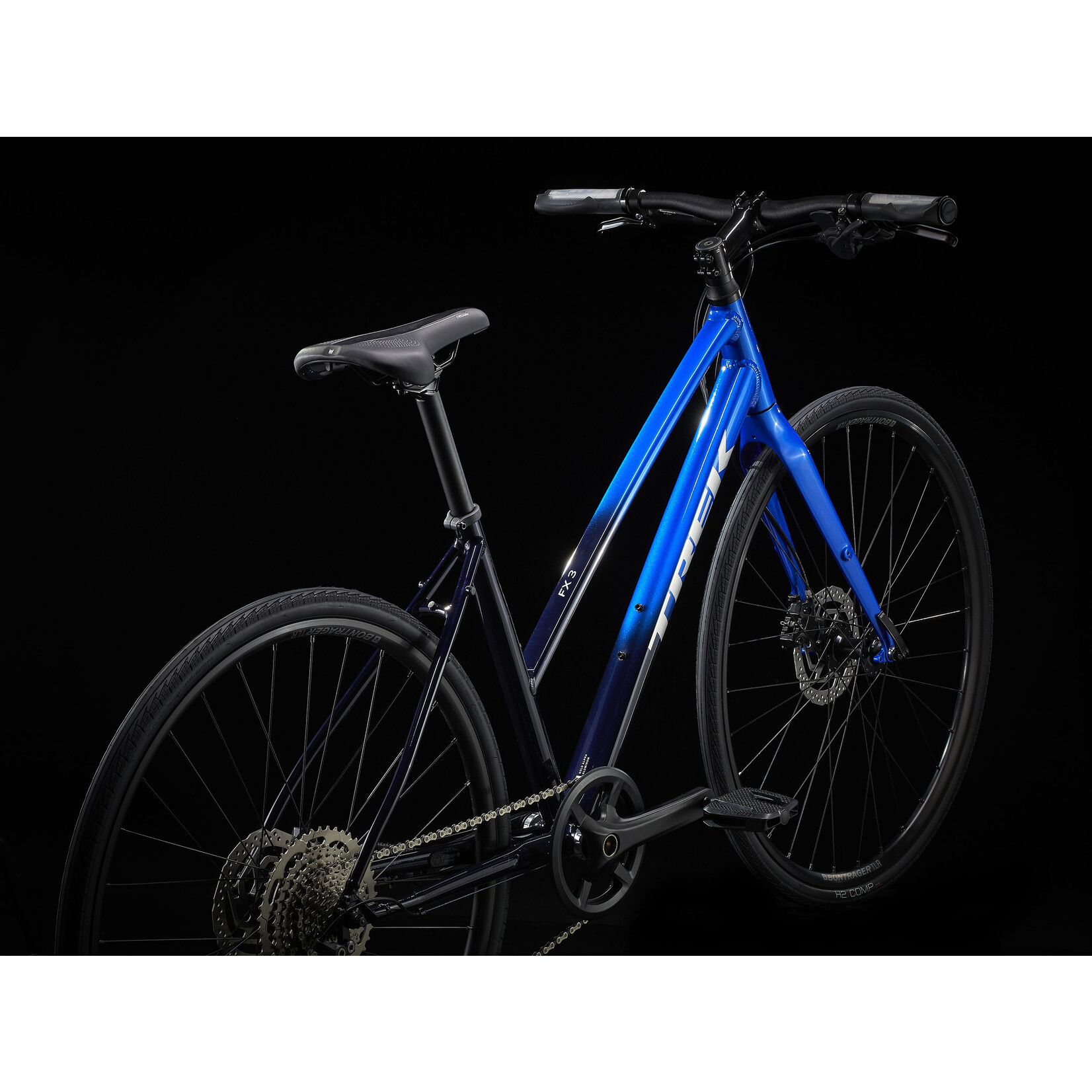 Trek TREK FX 3 DISC STAGGER GEN 3 ALPINE BLUE TO DEEP DARK BLUE FADE