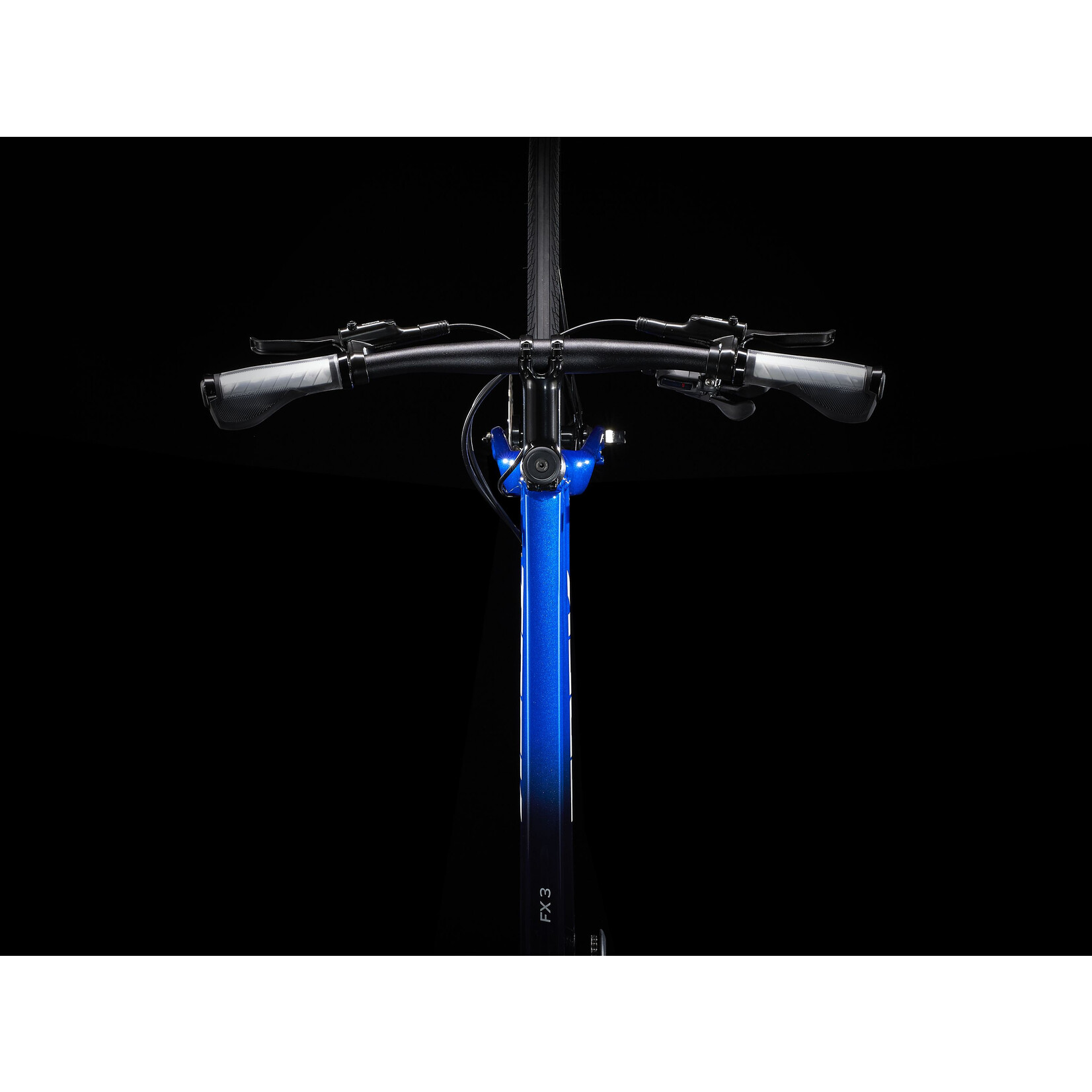 Trek TREK FX 3 DISC STAGGER GEN 3 ALPINE BLUE TO DEEP DARK BLUE FADE
