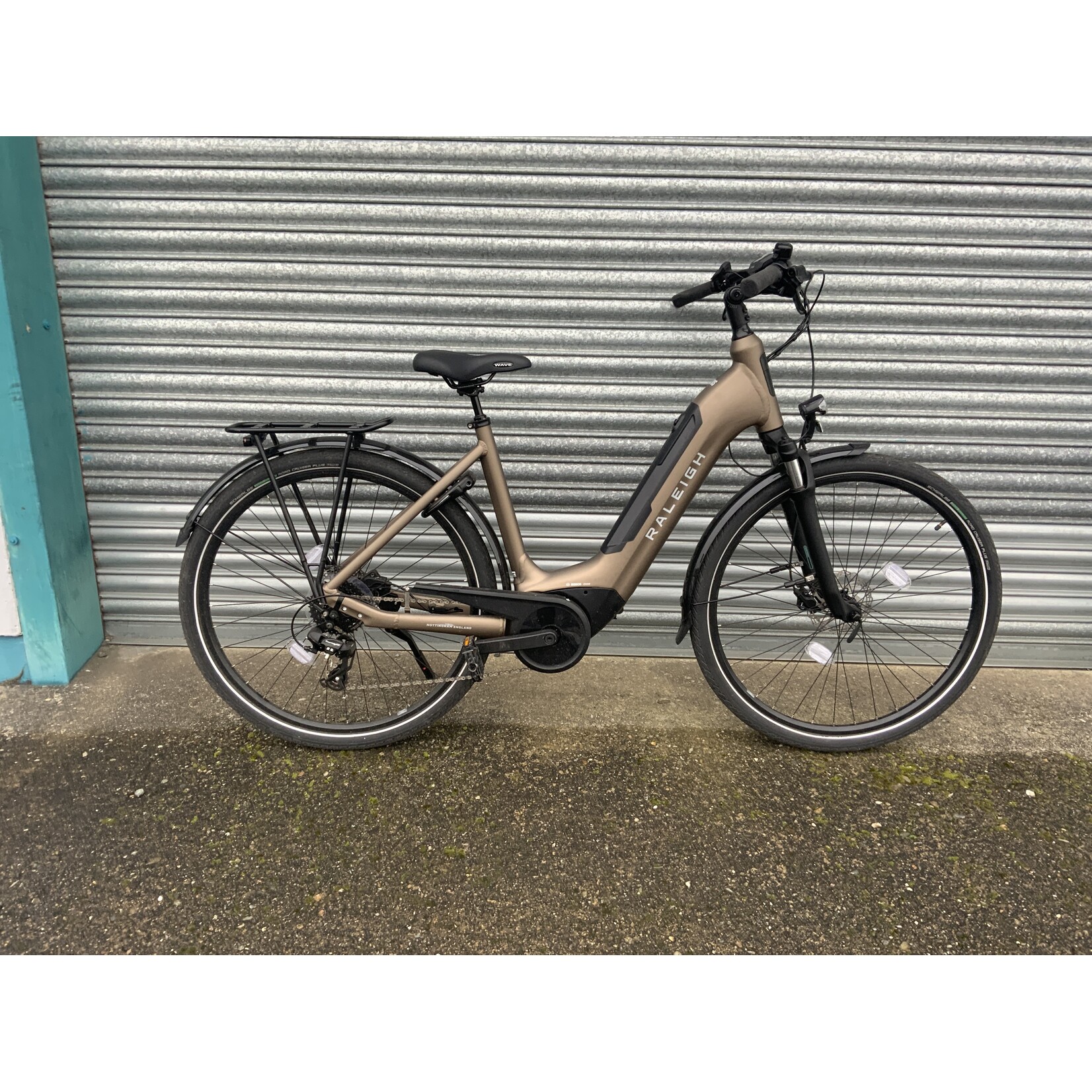 Raleigh RALEIGH MOTUS TOUR E BIKE MED