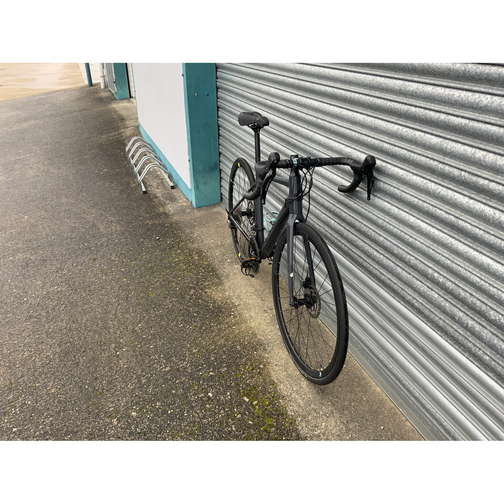 Cube CUBE AXAIL RACE ROAD BIKE 53CM 105 11 SPEED