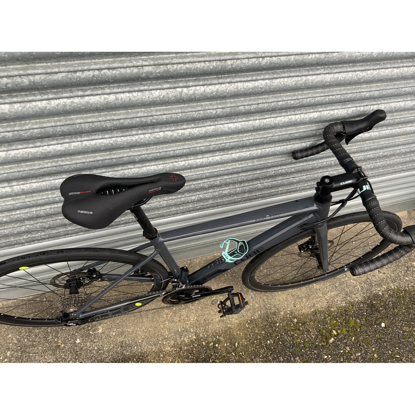 Cube CUBE AXAIL RACE ROAD BIKE 53CM 105 11 SPEED
