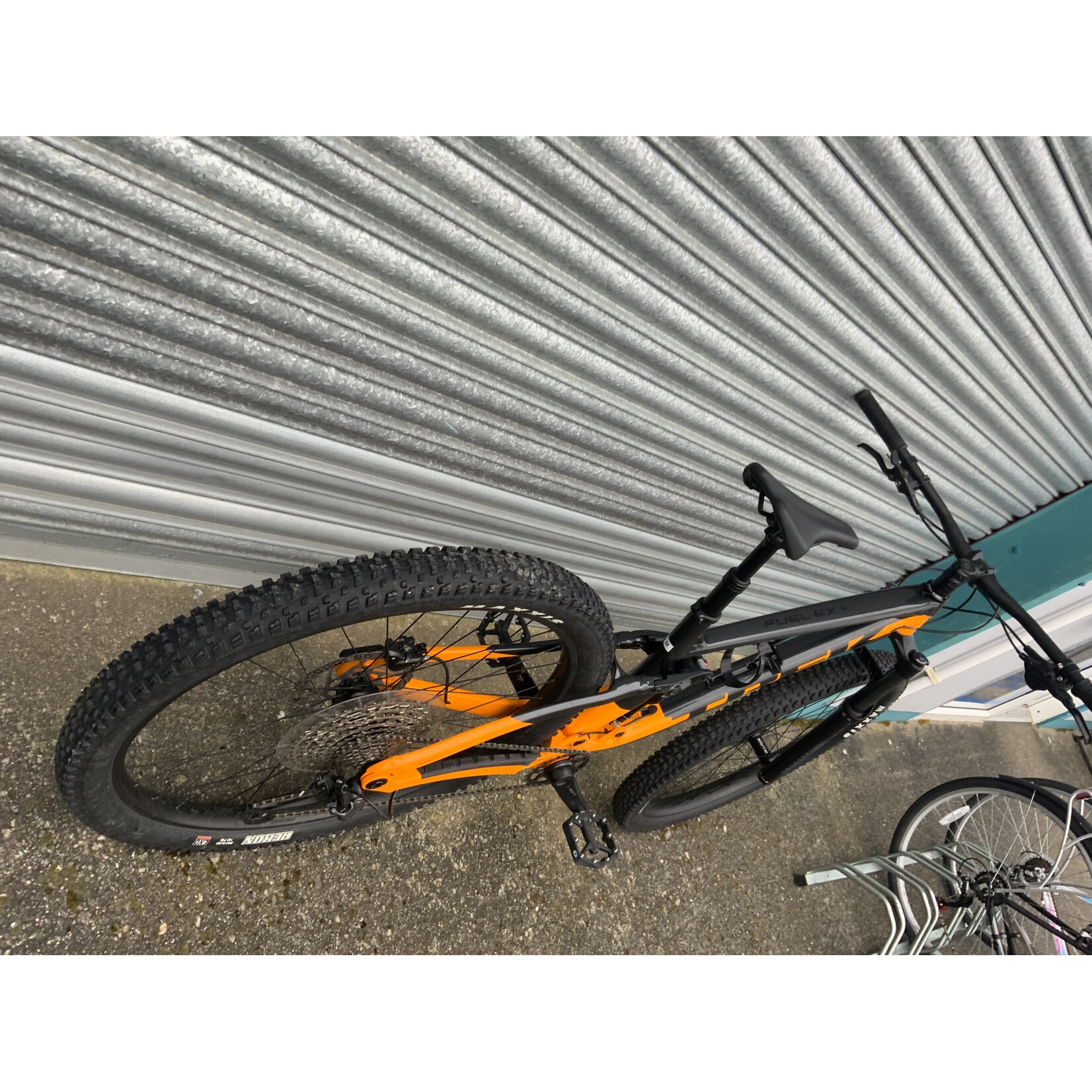 Trek TREK FUEL EX 5 MED (LIKE NEW)