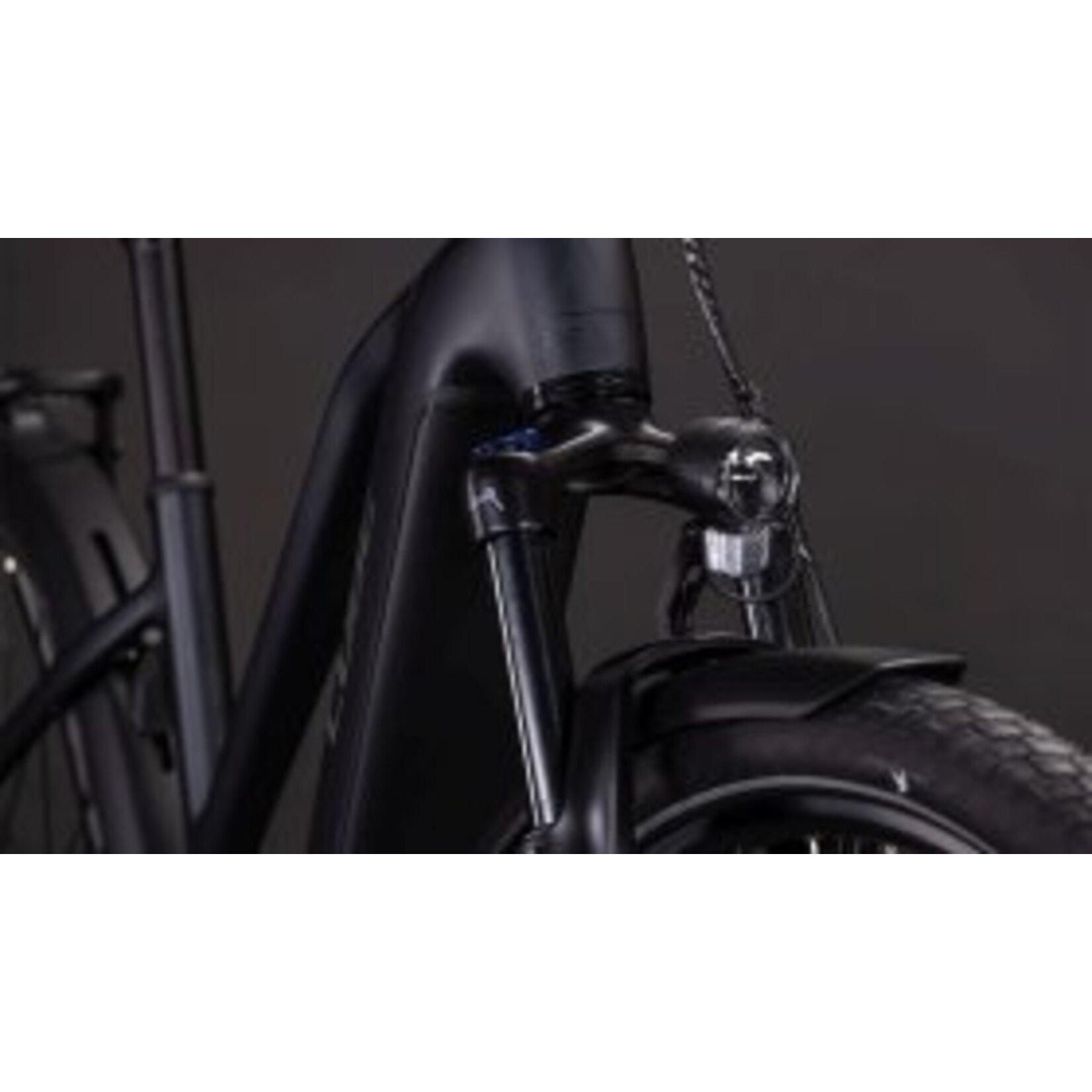 Cube CUBE TOURING HYBRID ONE 600 COAL/CHROME T