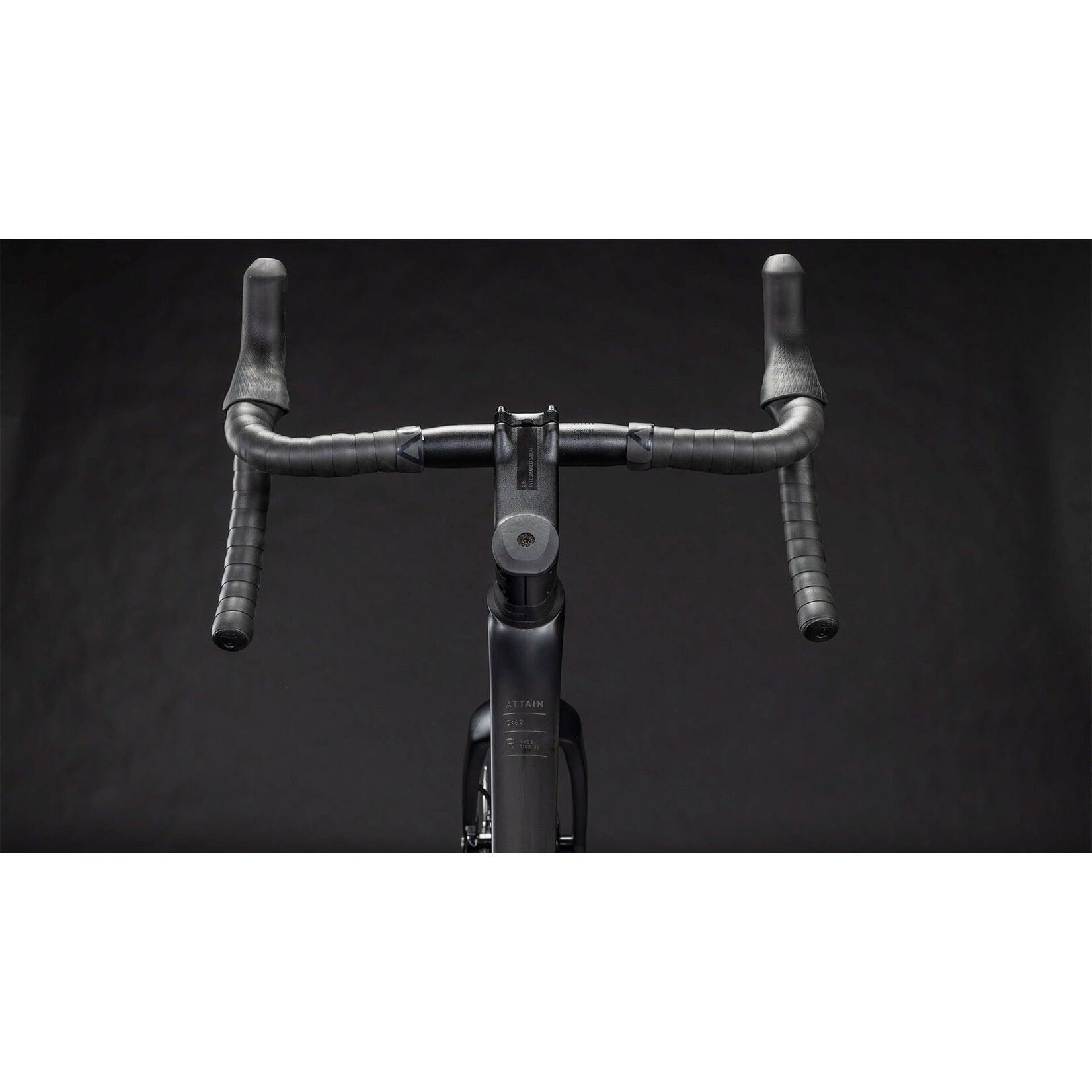 Cube CUBE ATTAIN C:62 RACE BLACKLINE