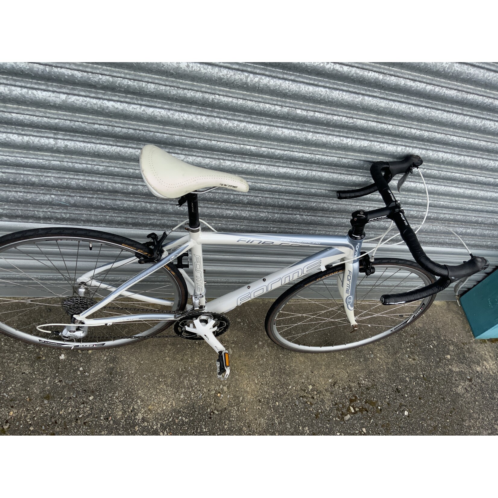 FORME FINESSE ROAD BIKE SMALL