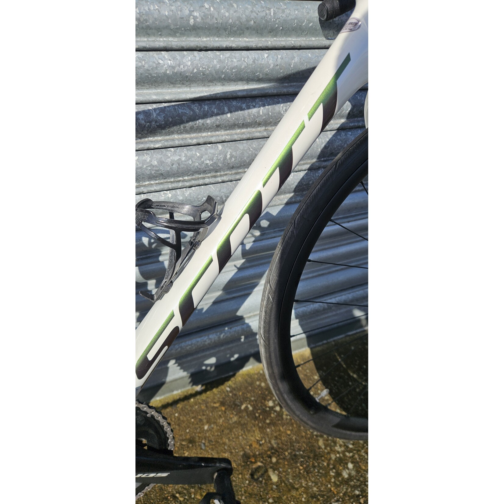SCOTT ADDICT 20 MEDIUM ROAD BIKE