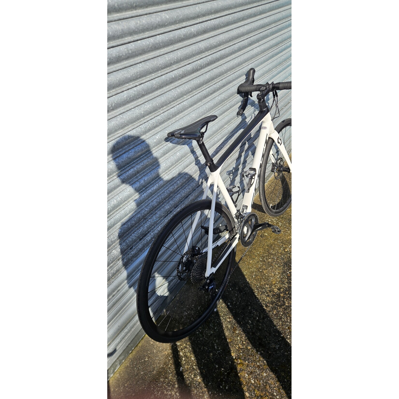 SCOTT ADDICT 20 MEDIUM ROAD BIKE