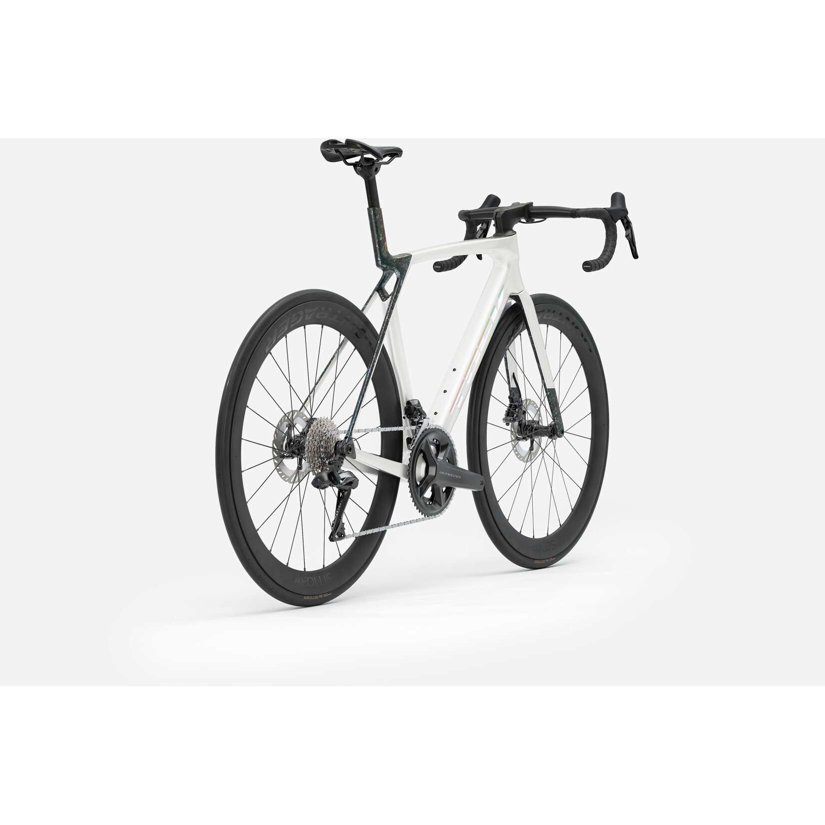 Trek TREK MADONE SL 7 GEN 8 GLOSS CRYSTAL WHITE/MATTE DEEP SMOKE