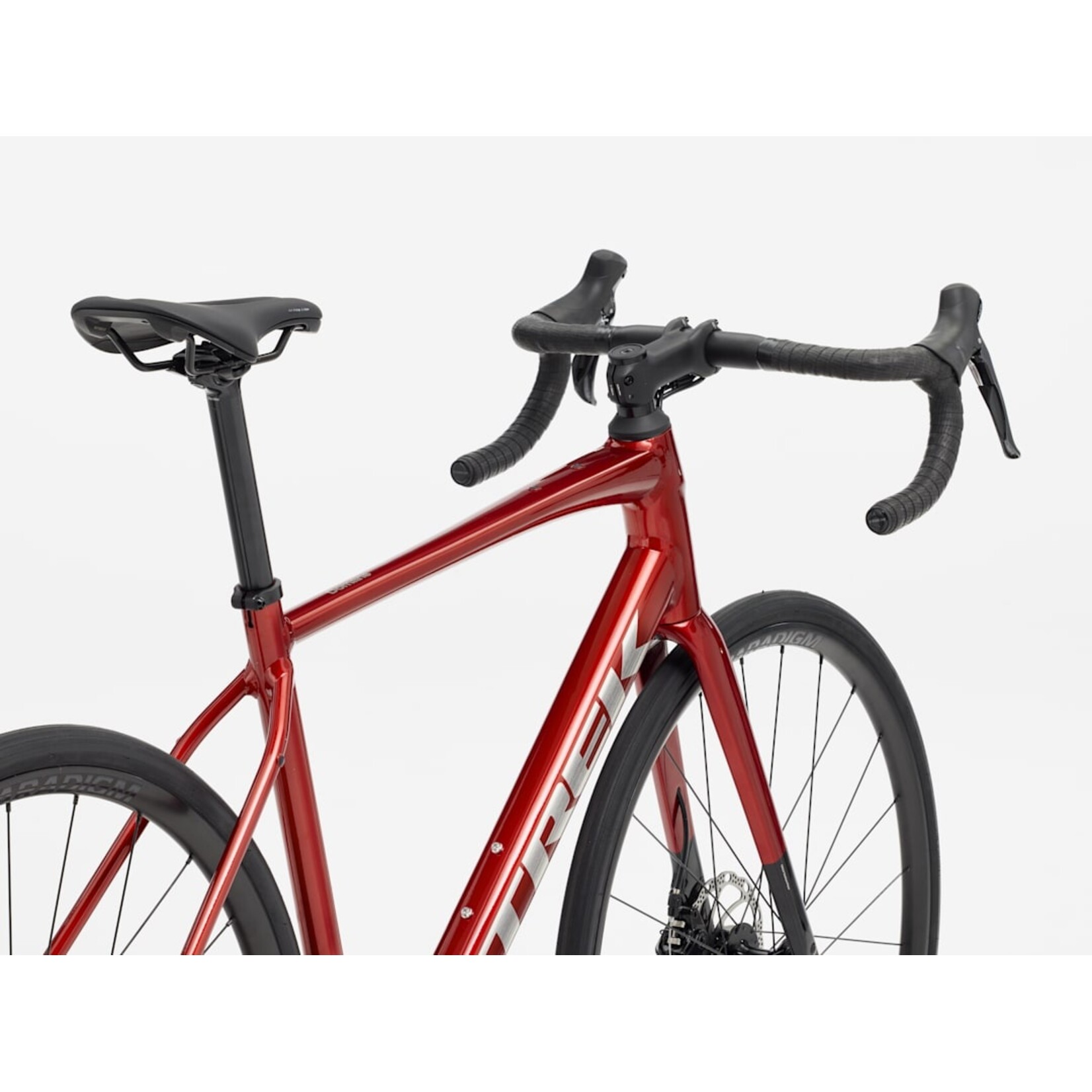 Trek TREK DOMANE AL 2 GEN 4 FURY RED