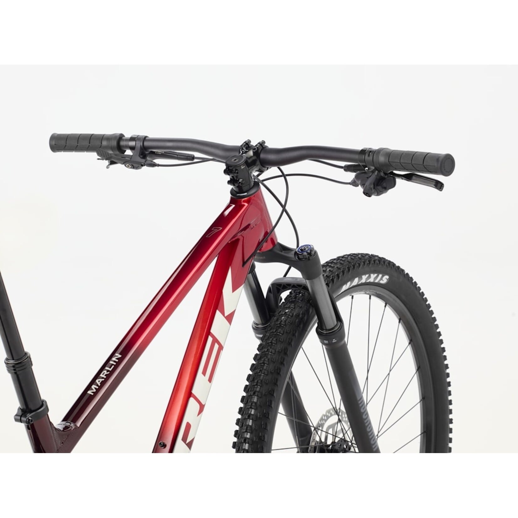 Trek TREK MARLIN 7 GEN 3 FURY RED FADE