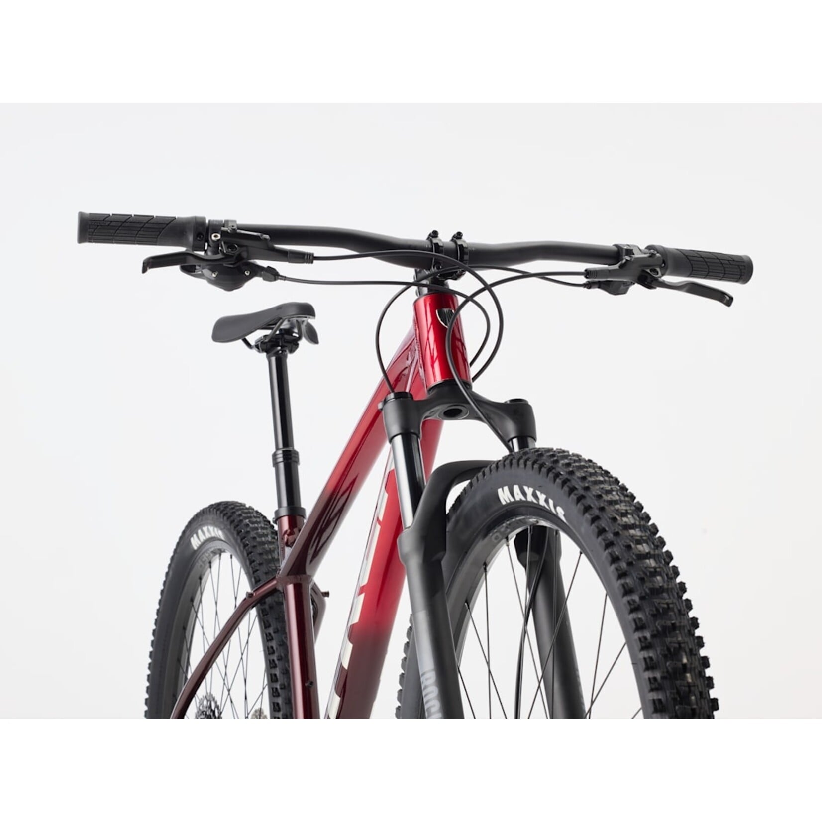 Trek TREK MARLIN 7 GEN 3 FURY RED FADE
