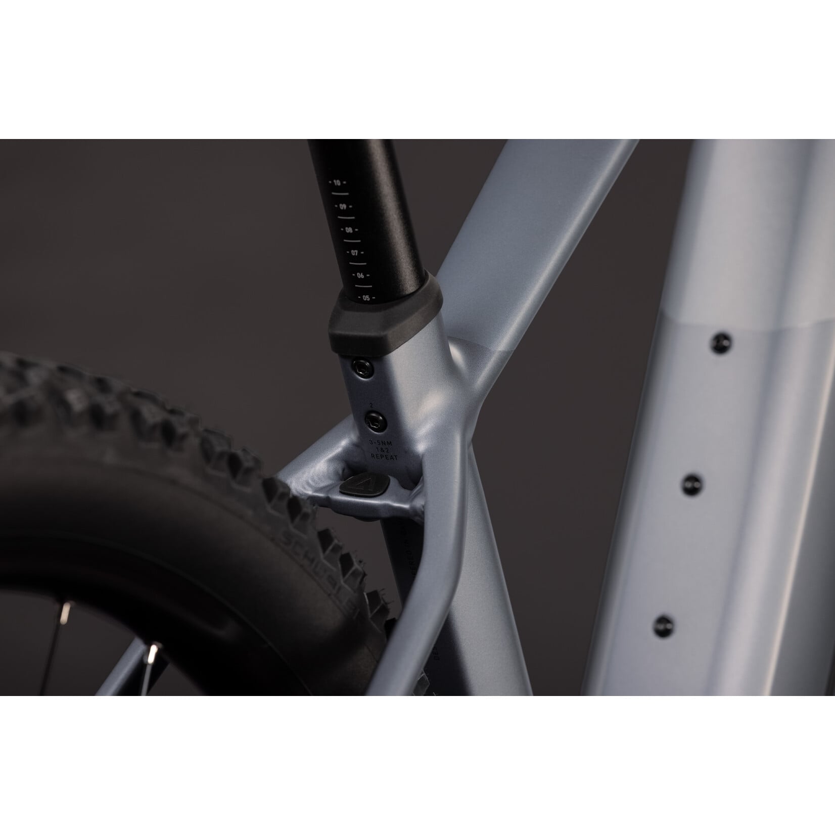 Cube CUBE REACTION HYBIRD PERFORMANCE 720 ASHGREY