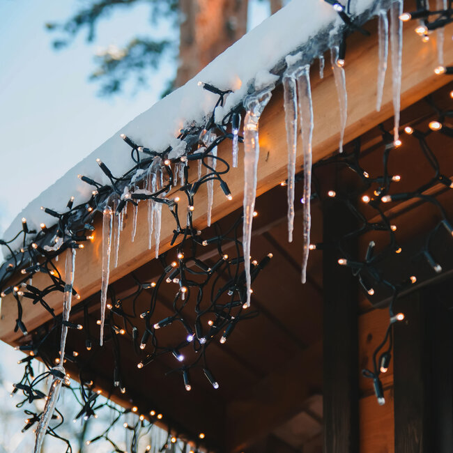 Jatkettavat jouluvalot | Lämmin valkoinen sinisellä kimalluksella | 20 metriä 200 valoa | Kumijohto