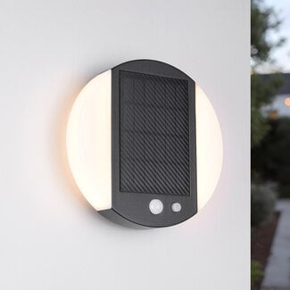 Moderni musta aurinkokäyttöinen ulkoseinävalaisin liiketunnistimella - Blitz