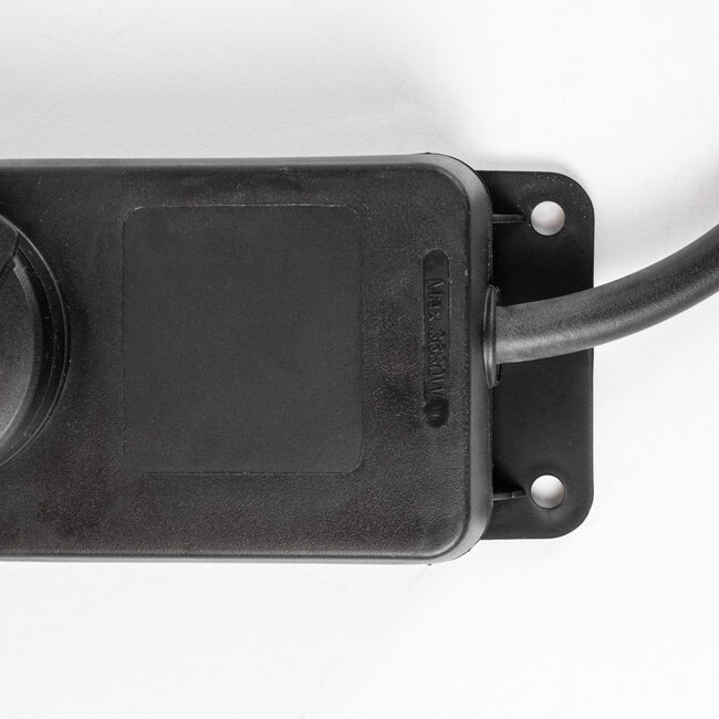 Ulkopistorasia IP44, johdon paksuus 3x1,5mm²