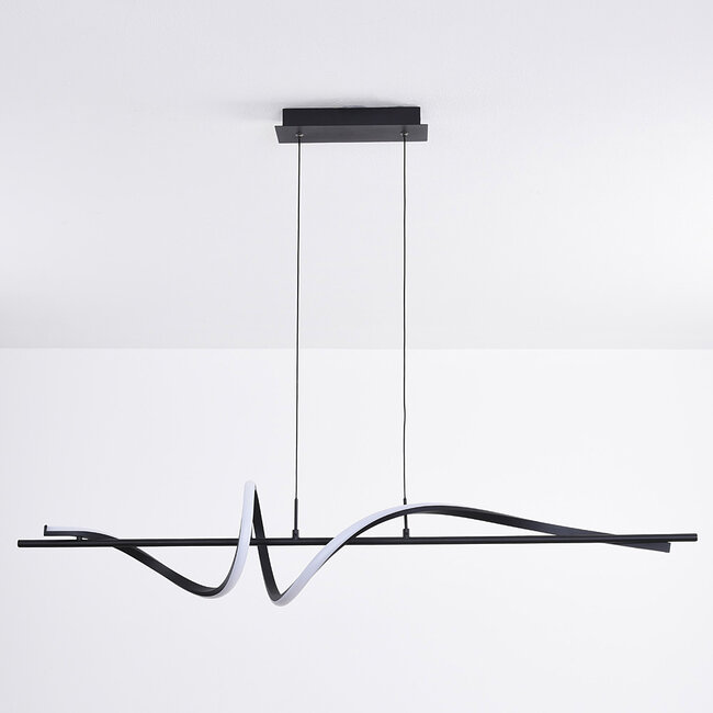 Kolmiportaisesti himmennettävä design-riippuvalaisin Ches kiinteällä LED-valonlähteellä - musta