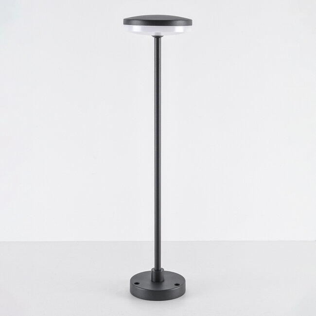 Seisova ulkovalaisin maapiikillä, 60 cm - Svala