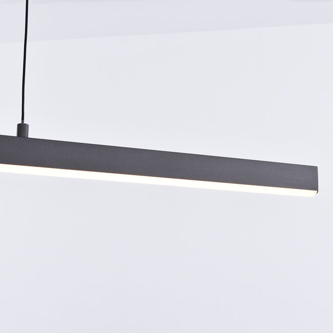 Kolmiportaisesti himmennettävä design-riippuvalaisin Merle kiinteällä LED-valonlähteellä - tummanharmaa