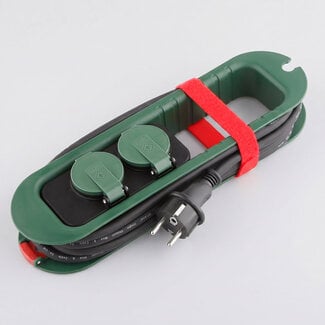 Monikäyttöinen ulkopistorasiapesä IP44, johdon paksuus 3 × 1,5 mm²
