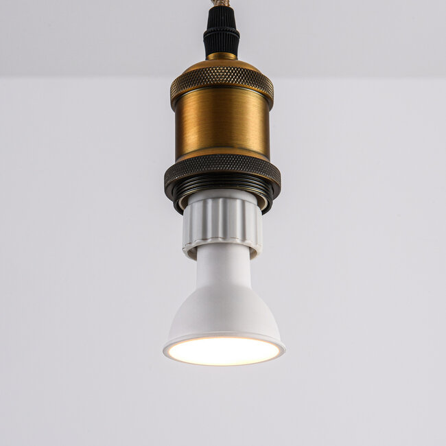 GU10-spotti LED 3-portainen himmennys 7 wattia (2700 K)