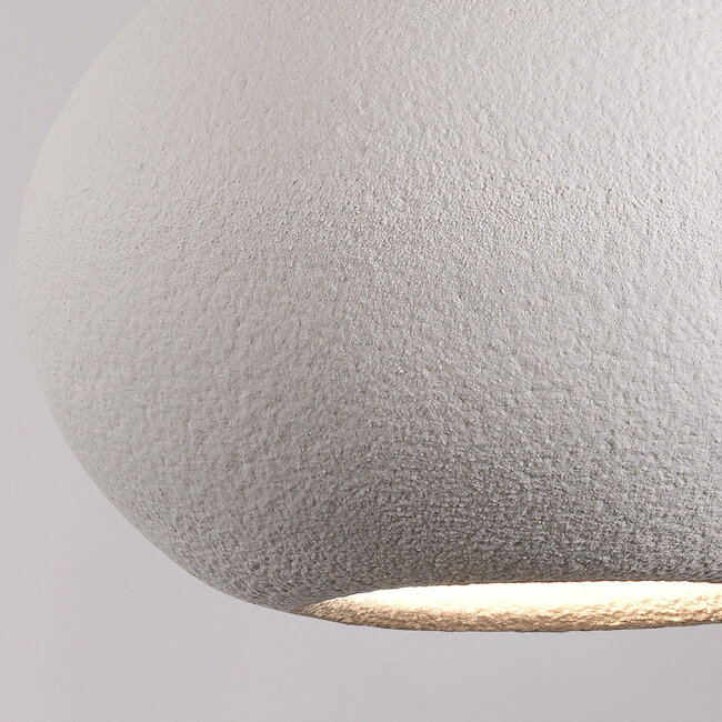 Moderni Wabi Sabi -riippuvalaisin kiviefektillä Sora Ø47 cm - valkoinen