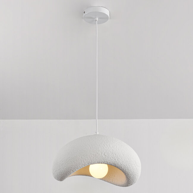 Wabi sabi -riippuvalaisin Zenji 40 x 27 cm kivimäisellä pinnalla - valkoinen
