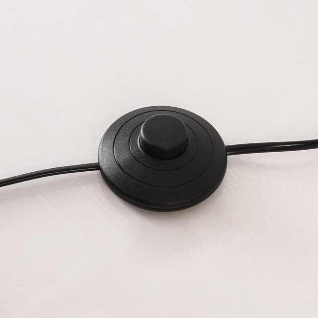 Vloerlamp Velore met naturel linnen kappen in zachte, lichte tinten