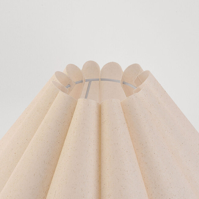 Lattiavalaisin Maude, laskostettu pellavavarjostin, beige