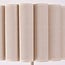 Beige lattiavalaisin Cely, laskostettu pellavavarjostin