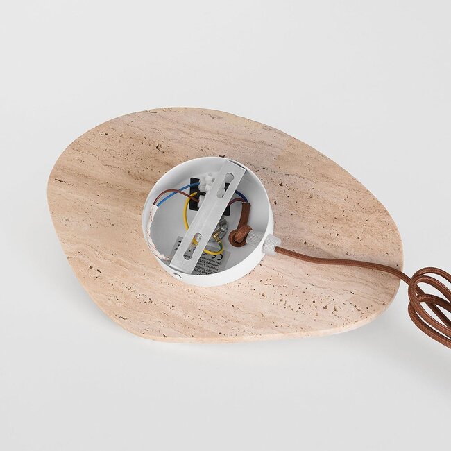 Ketris-seinävalaisin travertiinista lasipallolla