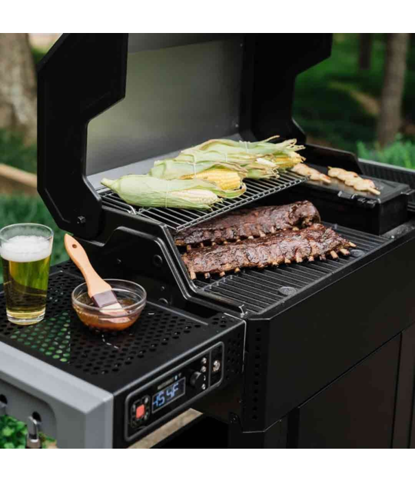 Masterbuilt Masterbuilt® - AutoIgnite™ Series 545 Digital Charcoal Grill