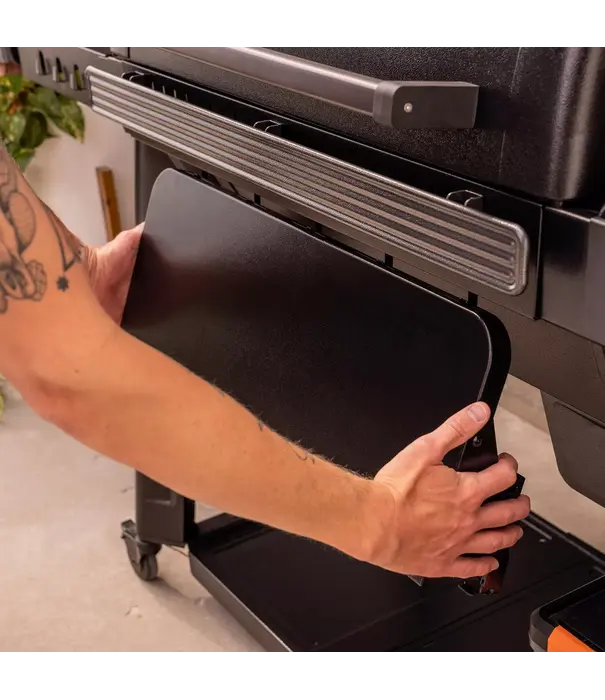 Traeger Traeger - P.A.L. (Pop And Lock) Front Shelf - Small (NIEUW 2026)
