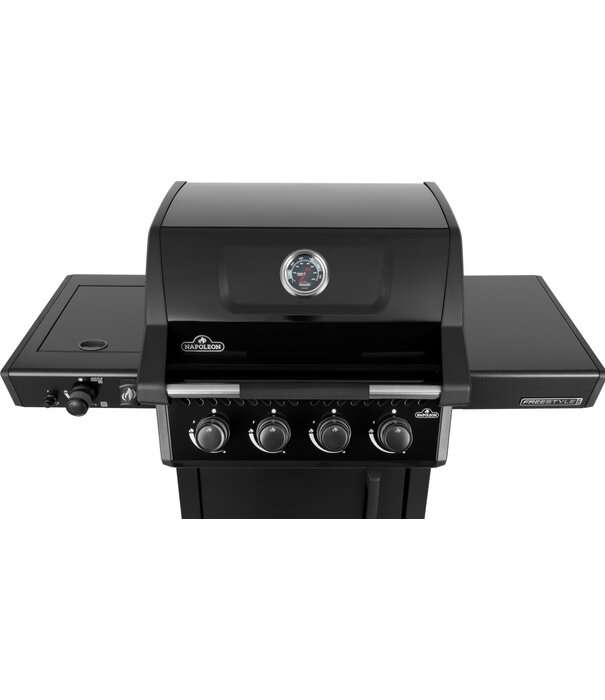 Napoleon Napoleon - Freestyle™ PRO 425, 4 hoofdbranders, SIZZLE ZONE™ zijbrander en deur, zwart
