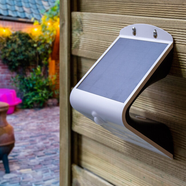 Solarny kinkiet zewnętrzny Single Conan 3,2W z czujnikiem - biały