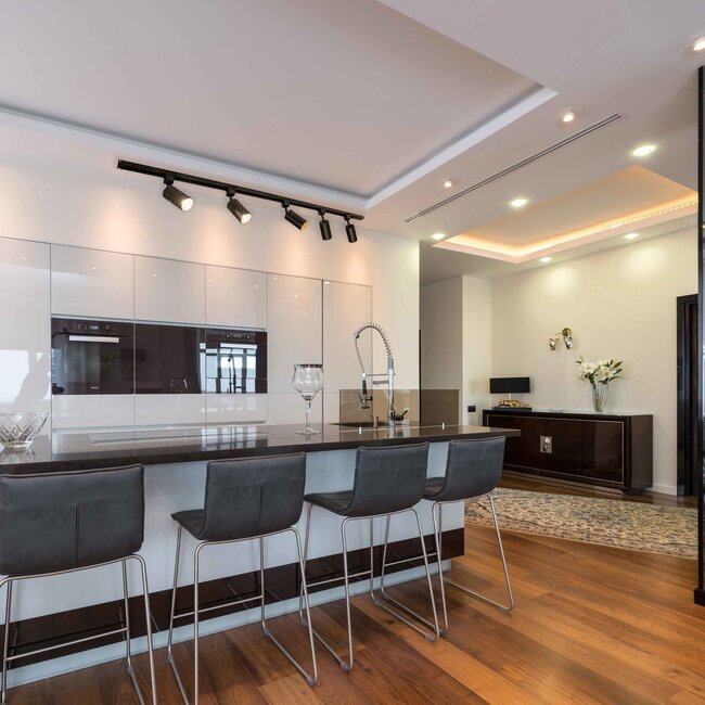 Nowoczesny 1-fazowy system oświetlenia szynowego z reflektorami Jill|1.5 m