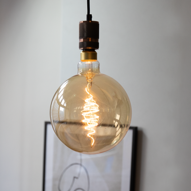 Lampa wisząca w stylu przemysłowym na przewodzie, kolor różowe złoto