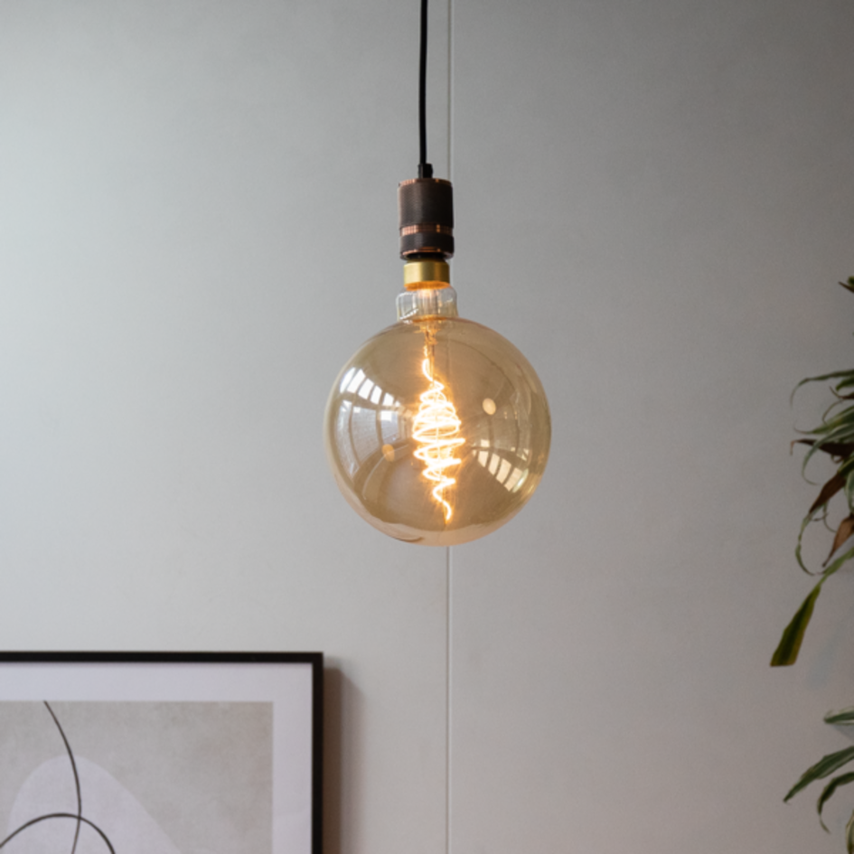 Lampa wisząca w stylu przemysłowym na przewodzie, kolor różowe złoto