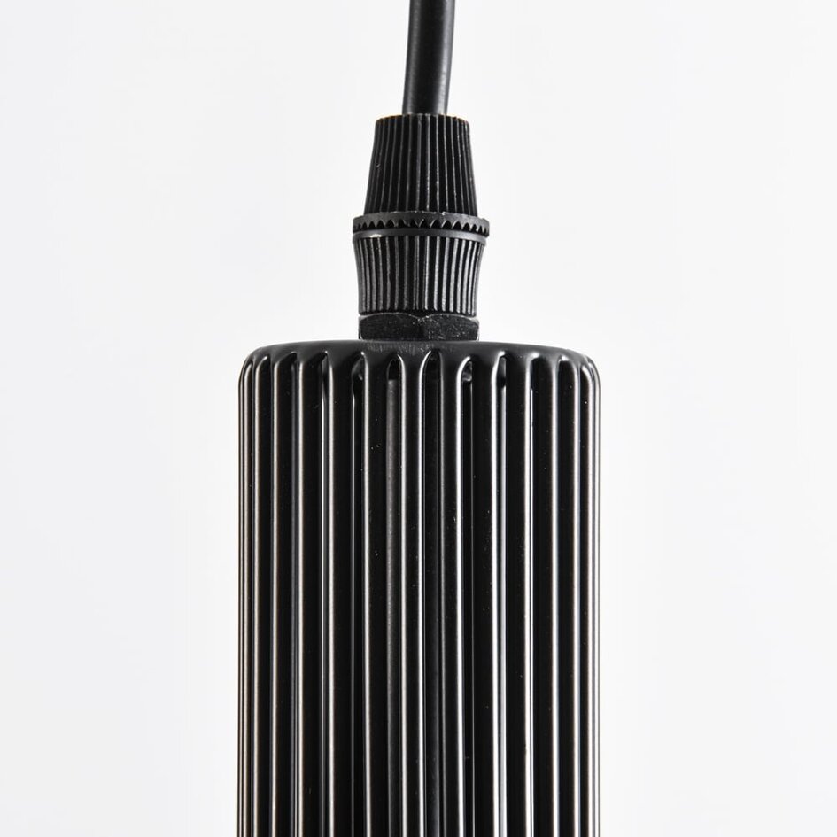 Przemysłowa lampa wisząca czarny metal – Sofia