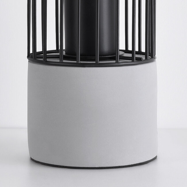 Industrialna lampka stołowa czarna z solidną podstawą - Palma