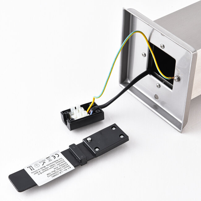 Lampa podłogowa zewnętrzna ze stali nierdzewnej Leopoldo z czujnikiem, 45 cm