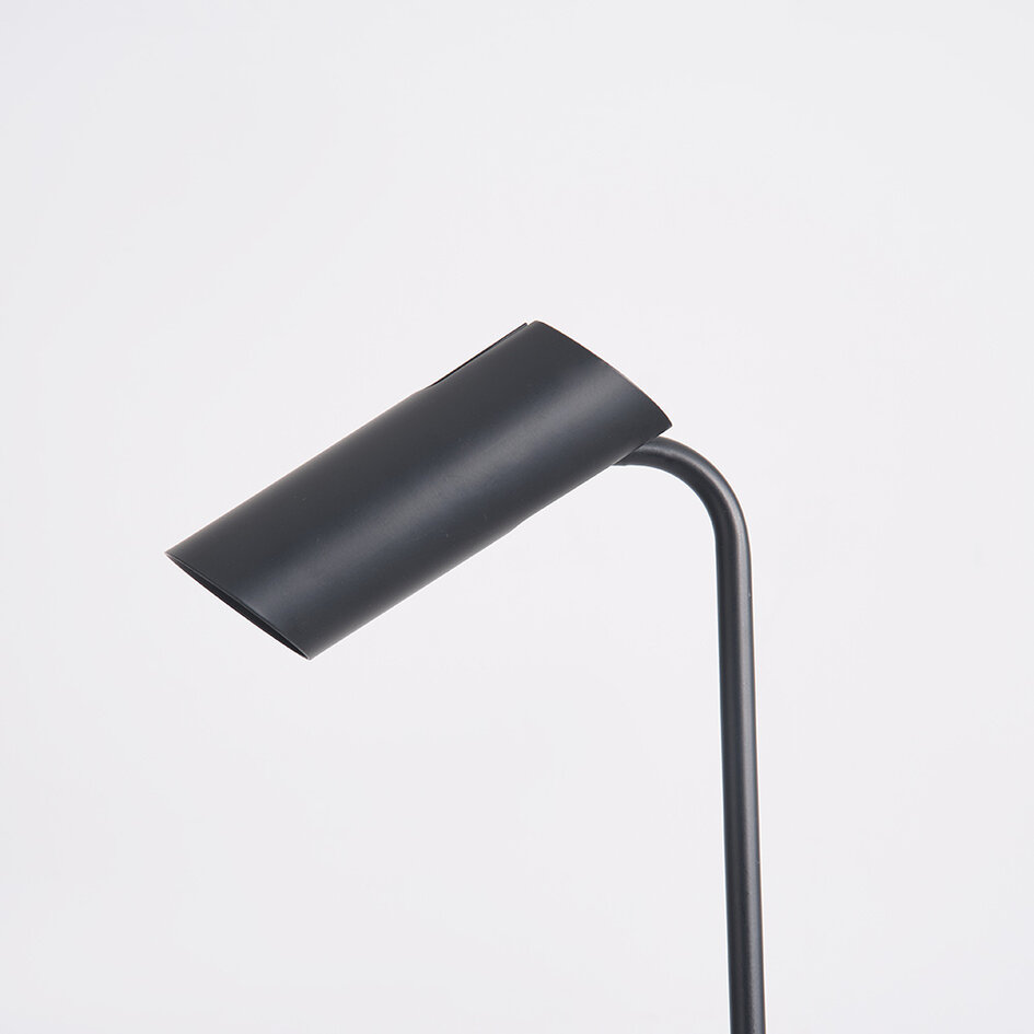 Nowoczesna lampa podłogowa w czarnym matie – Warren