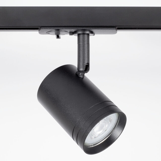 Przemysłowy 1-fazowy system szynowy o długości 1,5 metra z reflektorami punktowymi Jamie – szyna sufitowa