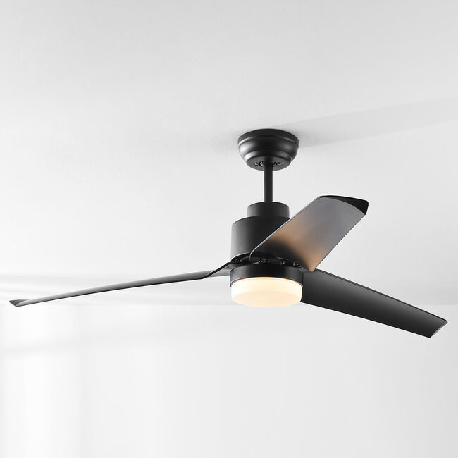 Czarny wentylator sufitowy z pilotem i zintegrowanym LED - Akira