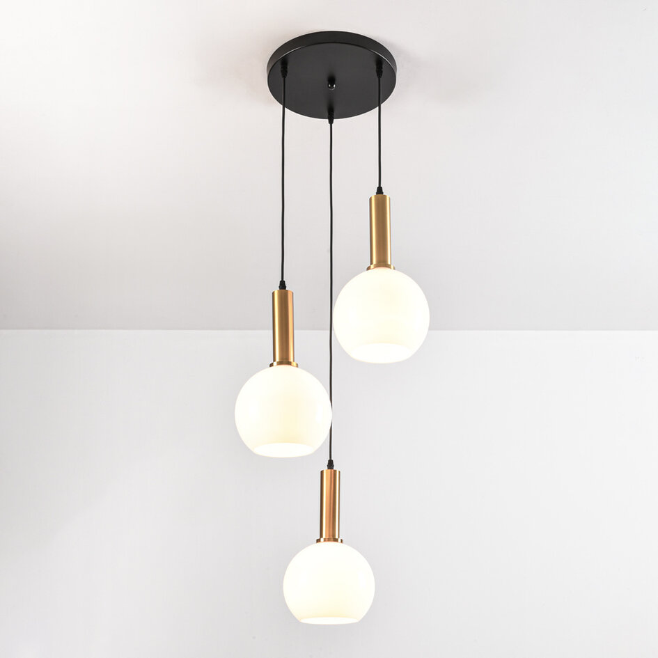 Lampa wisząca Aiden z mlecznobiałym szkłem, 3 światła